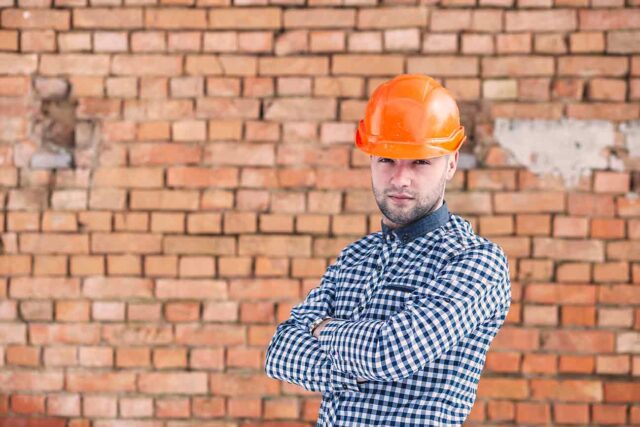 What Do Bricklayers Wear?